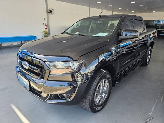 FORD RANGER 2.2 XLS 4X4 CD 16V DIESEL 4P AUTOMÁTICO FORD RANGER 2.2 XLS 4X4 CD 16V DIESEL 4P AUTOMÁTICO